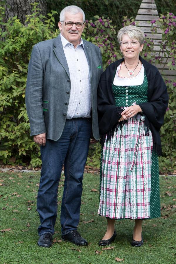 Privatzimmer Und Ferienwohnungen Leeb Persenbeug Екстер'єр фото